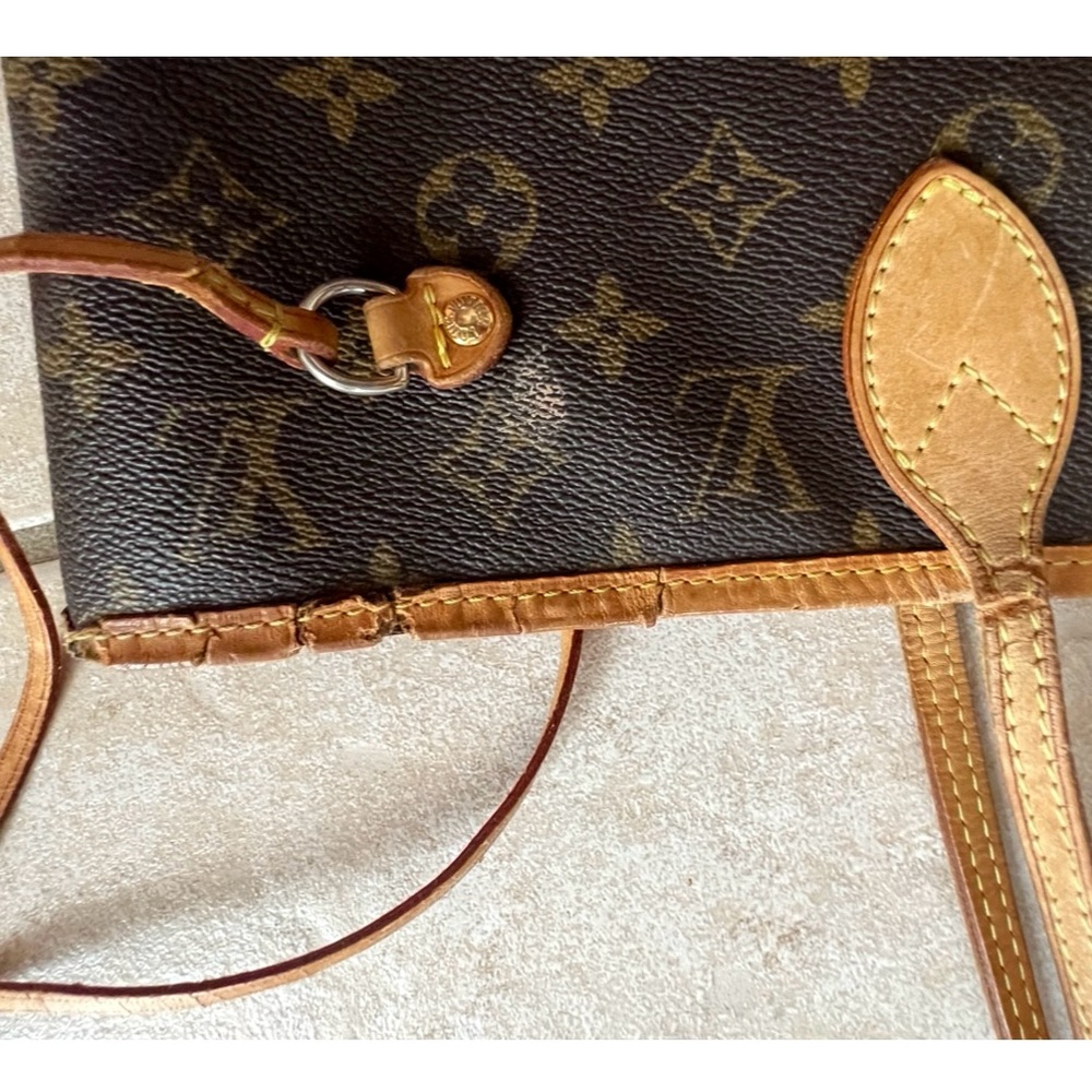 Louis Vuitton Monogram Neverfull MM - Picture 2 of 14